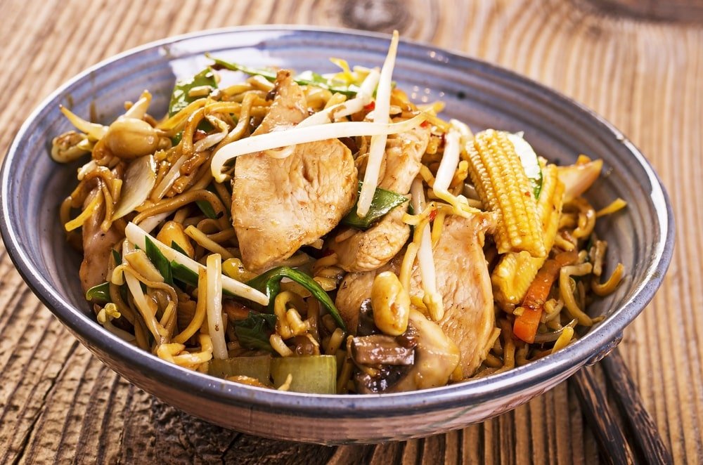 Easy Chicken Lo Mein