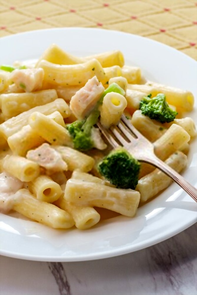 chicken alfredo and broccoli recipe easy