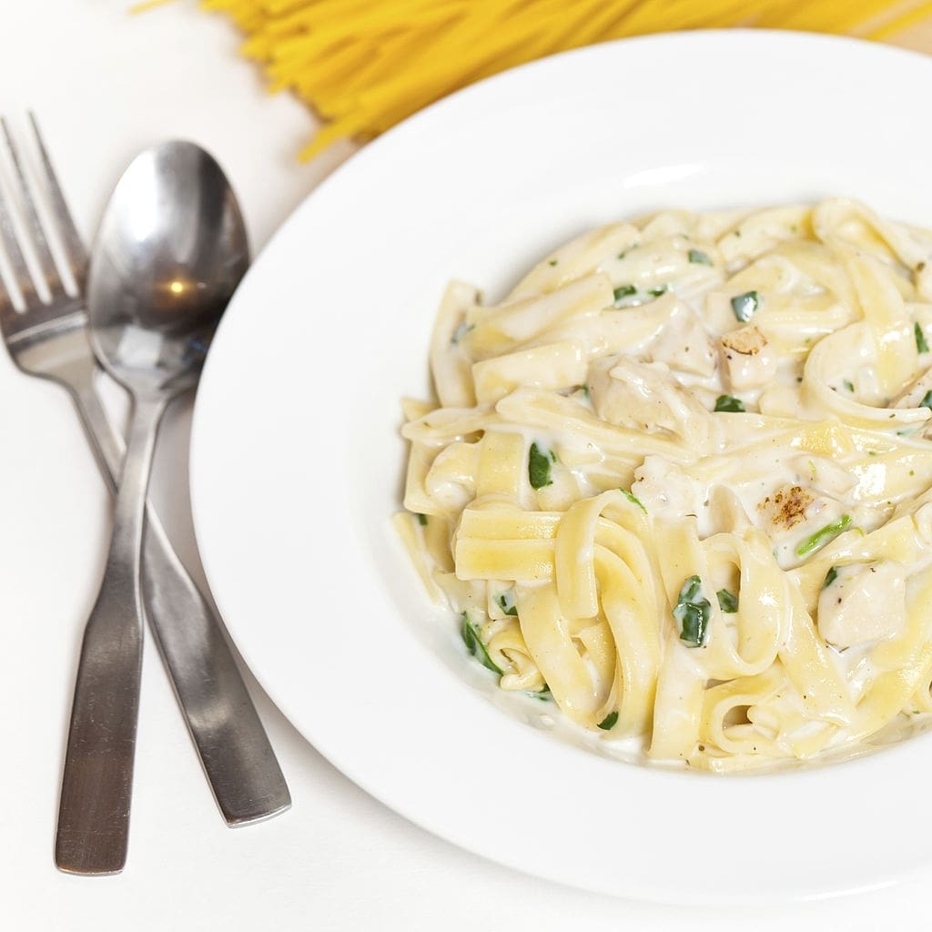 instant pot chicken alfredo pasta