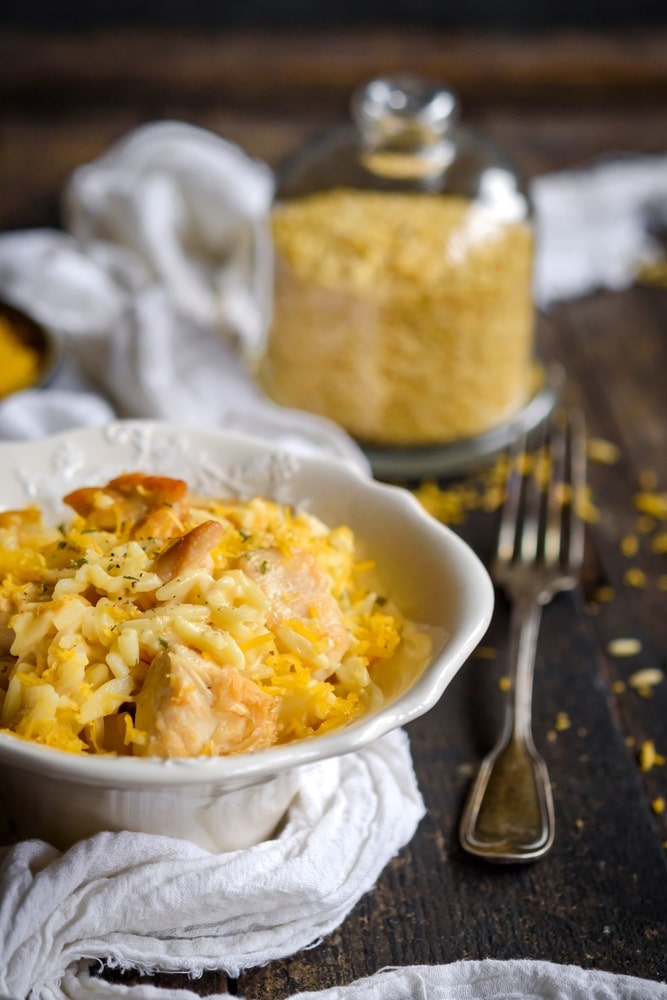 simple slow cooker cheesy chicken rice