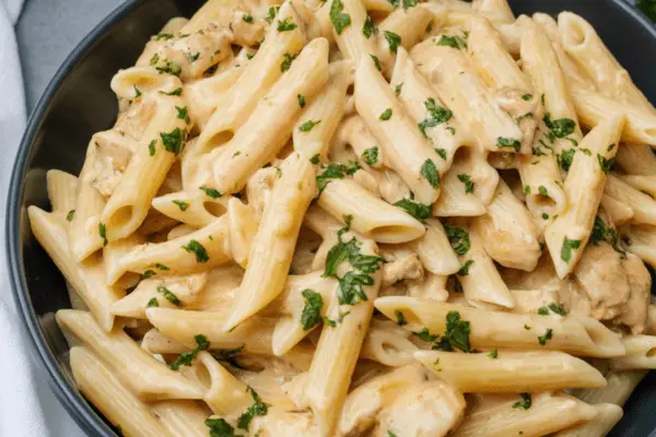 best Creamy Garlic Chicken Pasta