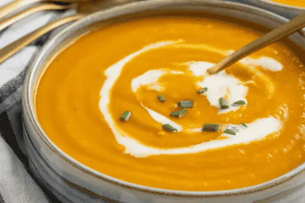 easy Creamy Roasted Carrot Soup