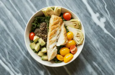 easy Mediterranean Baked Halibut
