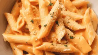 easy Creamy Tomato Pasta